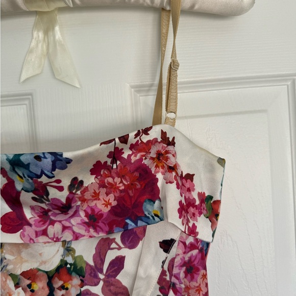 Dolce & Gabbana Silk Floral Dress , sz 38 - Picture 4 of 7